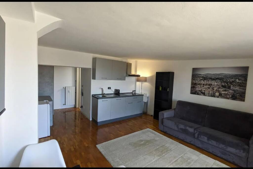 Amazing Apartment With View Near Metro Turin Exterior photo